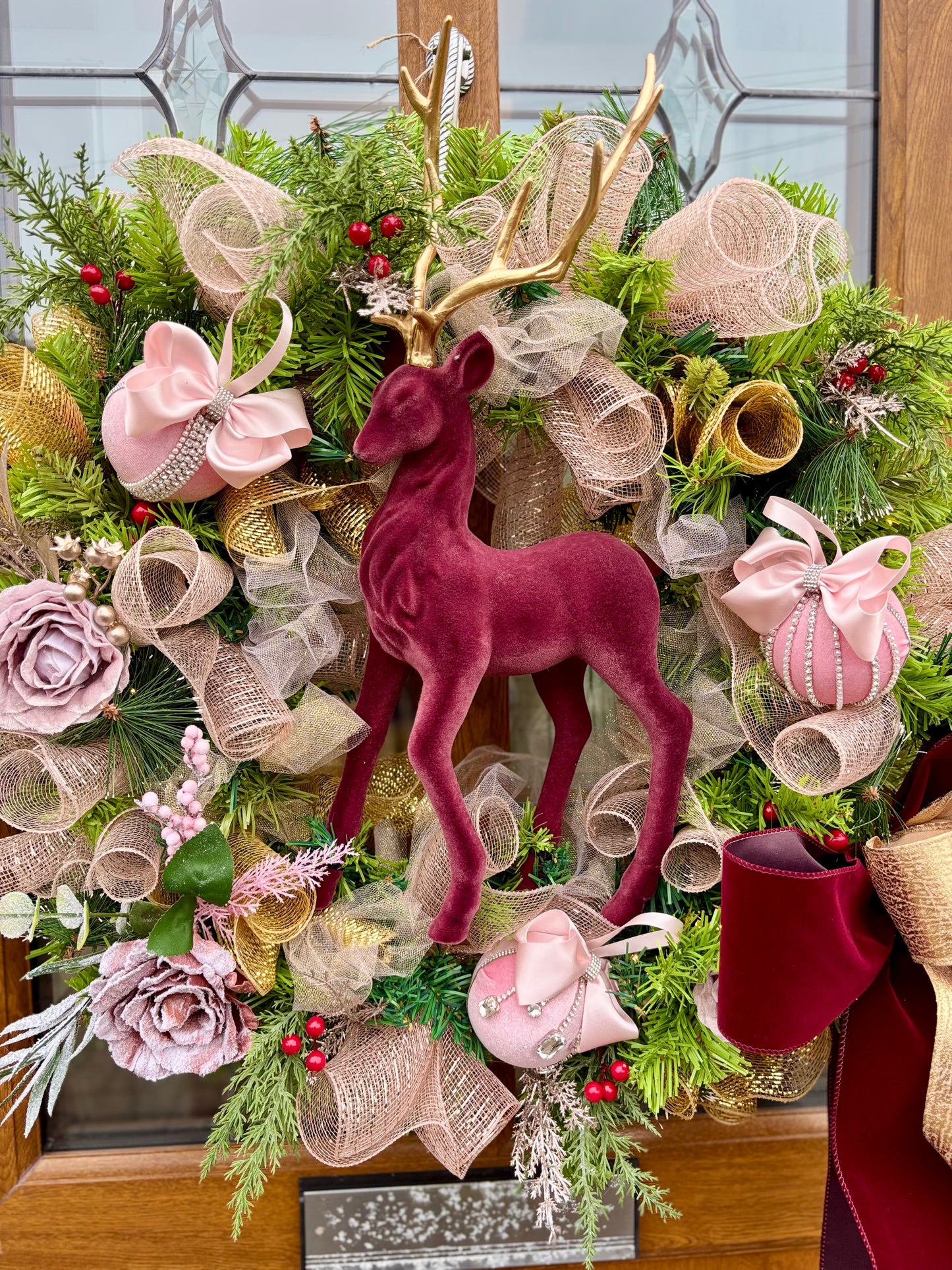 Large Pre-lit Majestic Stag Christmas Wreath